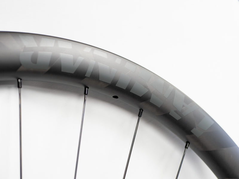 Laminar 4FIVE0 Carbon Wheelset